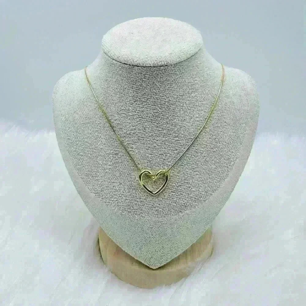 The Classic Heart Pendant in Gold